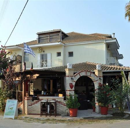 Poseidon Hotel Аммудия Экстерьер фото